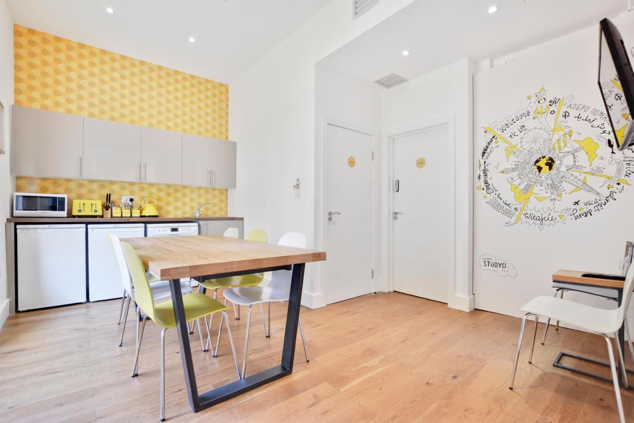 Titiwangsa One Accomodation At Paddington Londres Exterior foto